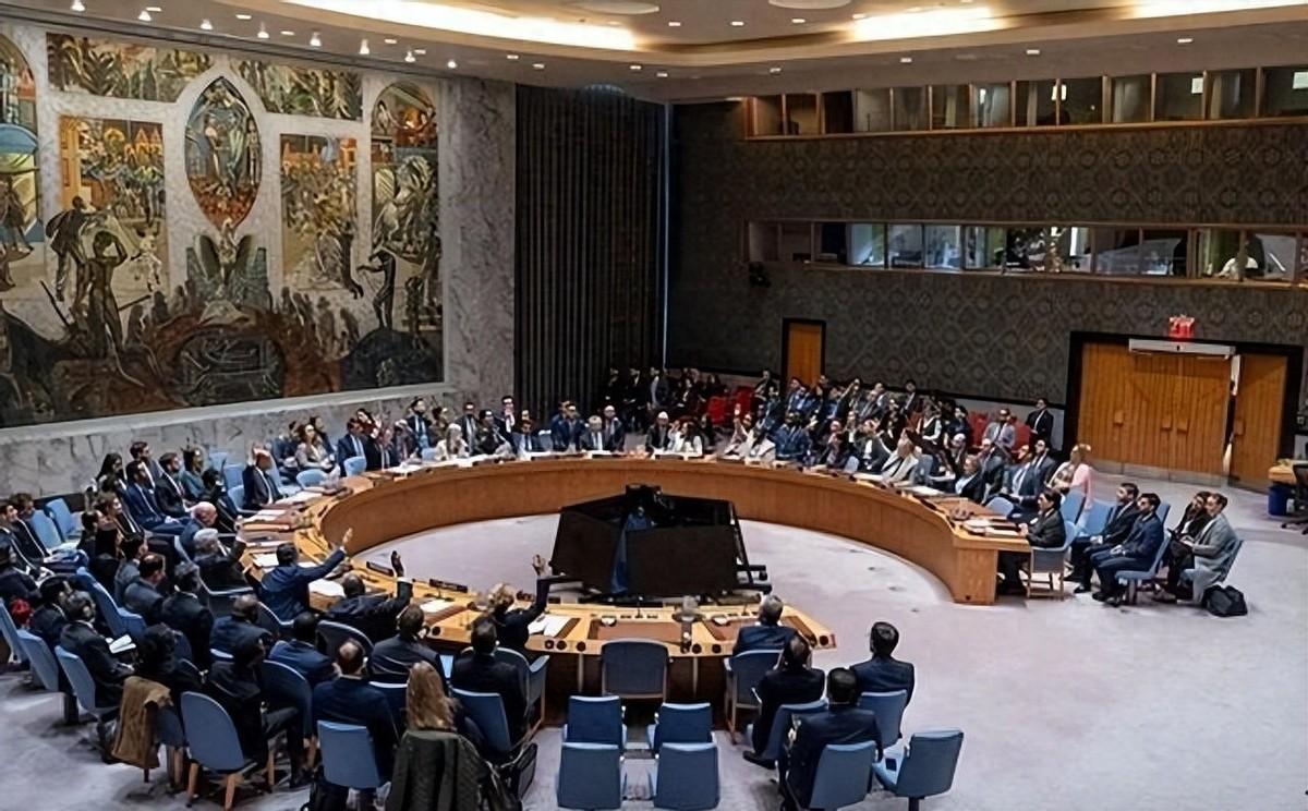 安理会这场戏，撕开了国际舞台上最赤裸的真相。
当地时间4月20日，联合国安理会的