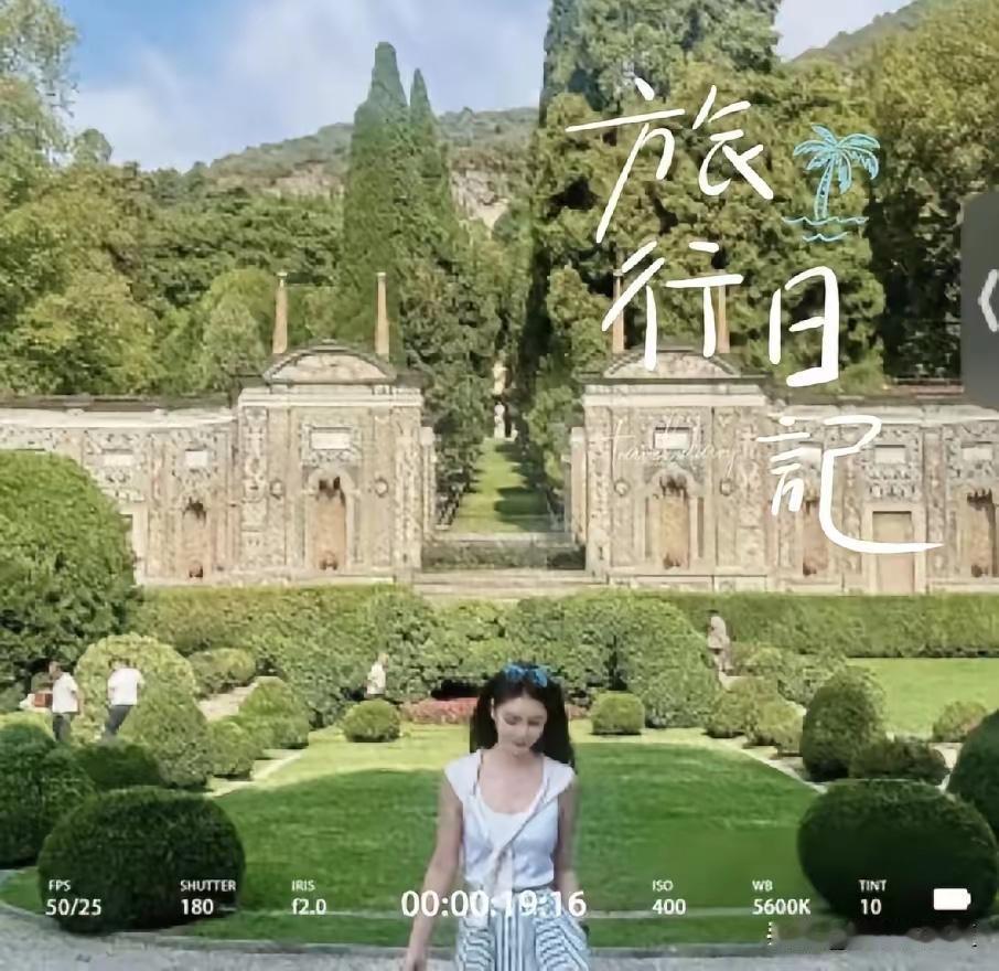 小梅每天分享快乐的事情，让大家看看，他们在法国的照片，真的是太棒了，风景很美，没
