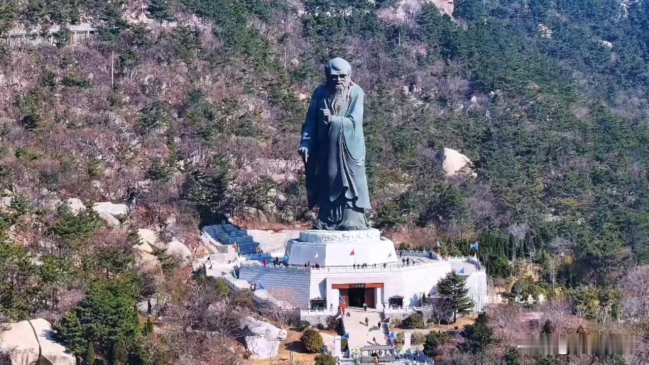 在青岛，有看不厌的海，爬不完的山，20℃的夏天！

在青岛，有看不厌的海，一浴、