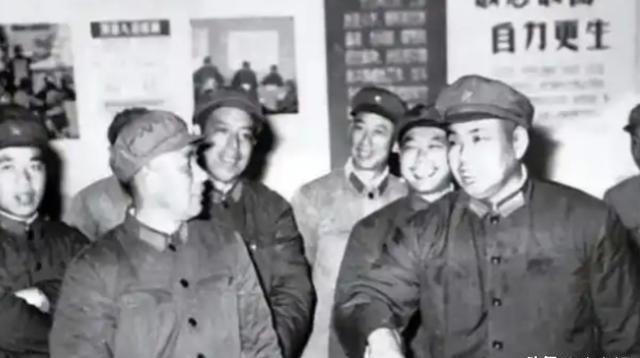 1955年，前上海市公安局局长扬帆被逮捕，消息传到南京军区司令部，许世友不关心案