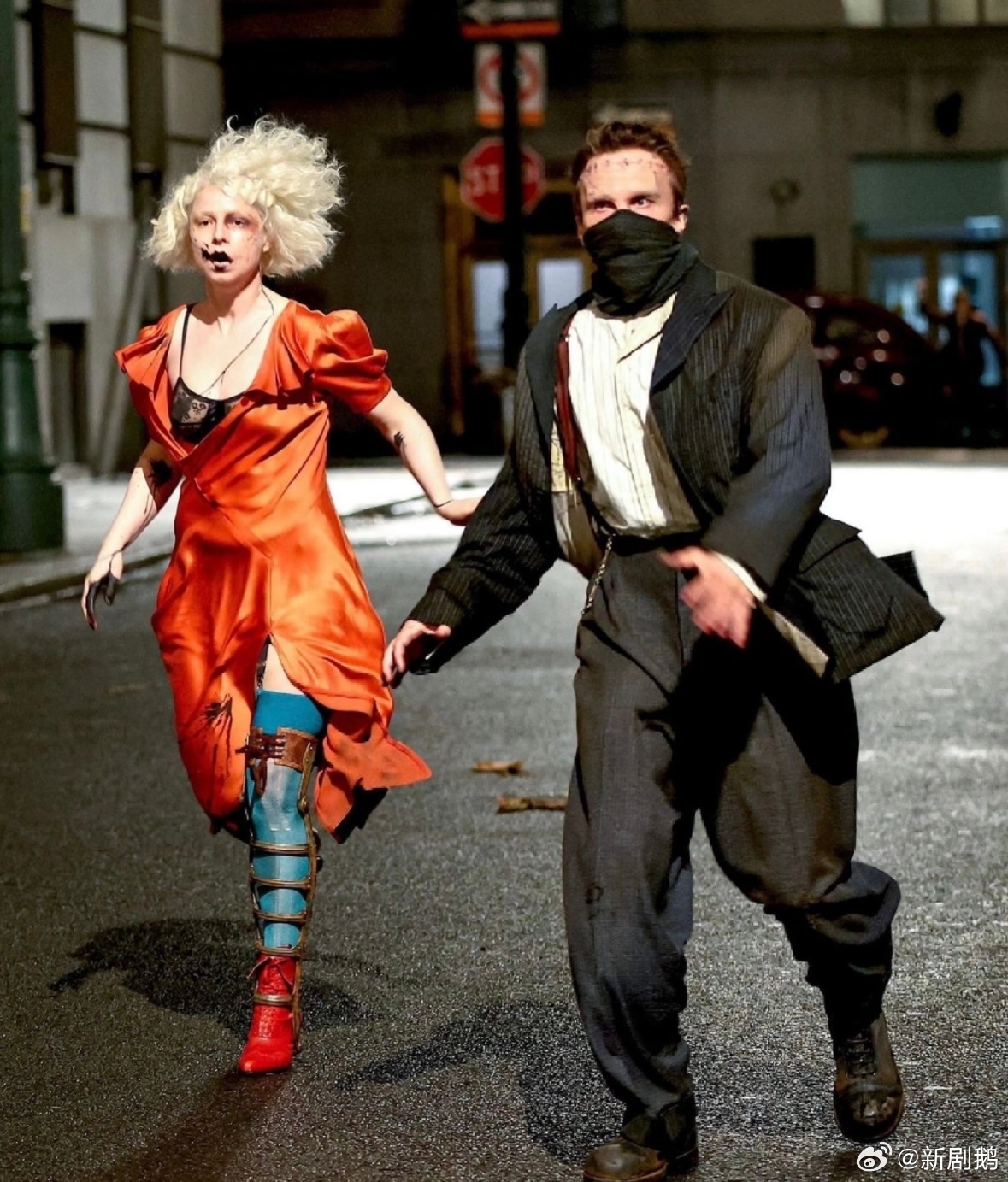 暗黑新娘定档 惊悚片支棱起来了！弗兰肯斯坦 IP + 金球影后 + 贝尔顶配，3