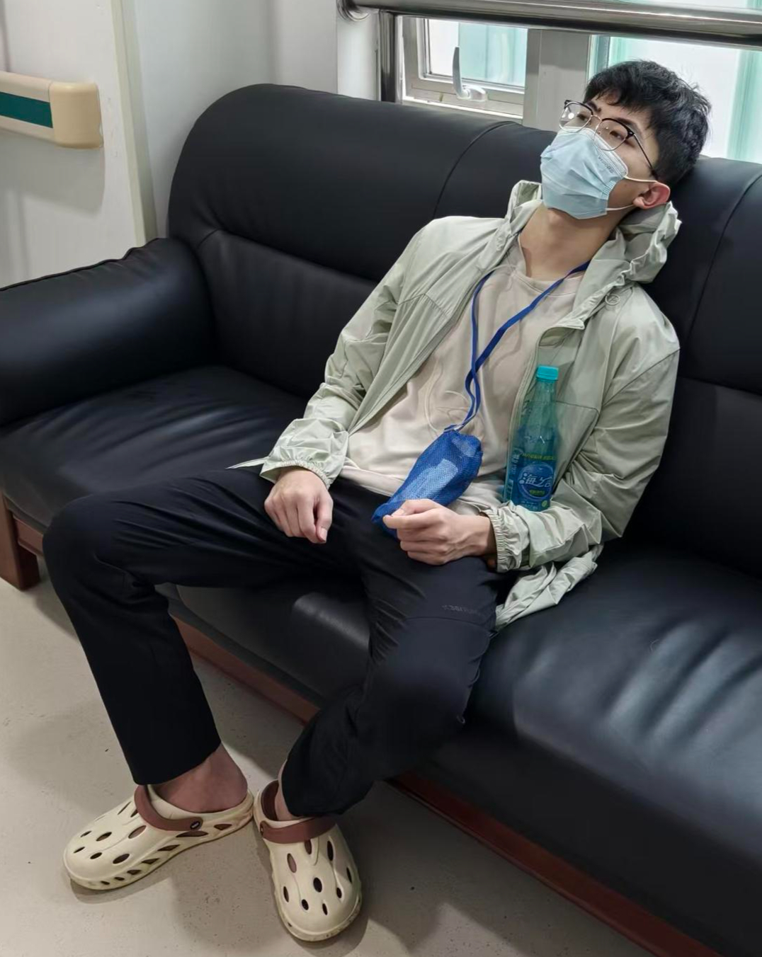 #23岁研究生胃癌晚期称作息不规律#【大山里走出来的23岁博士研究生确诊胃癌晚期