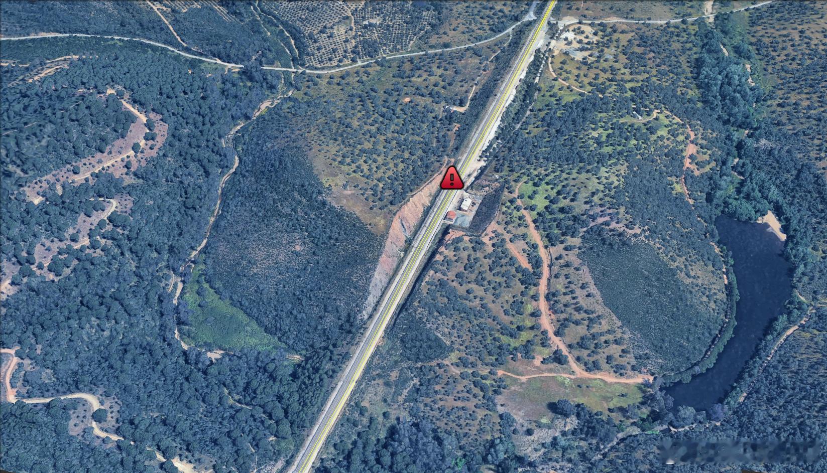 西班牙高铁脱轨事故已致至少21死  时间：当地时间2026年1月18日（周日）晚