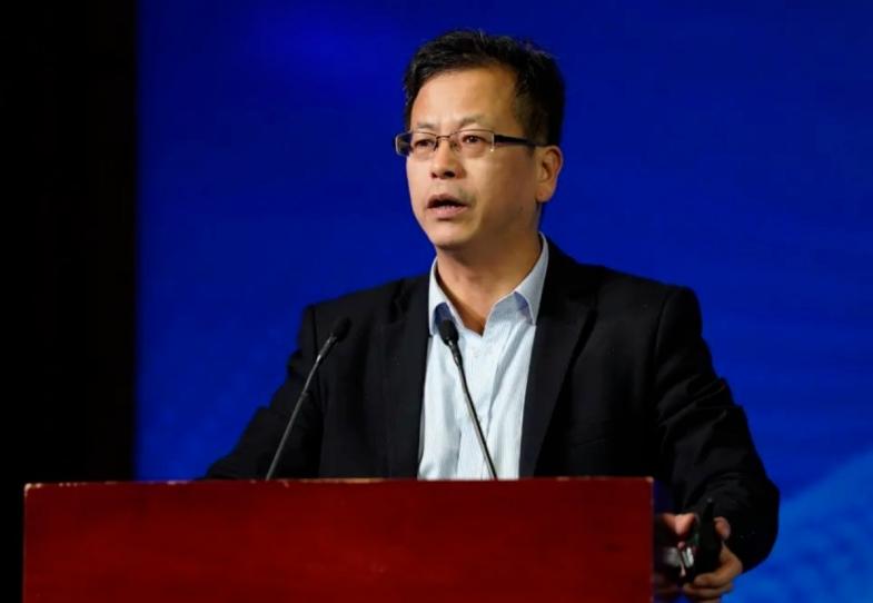【车视头条】乘联会秘书长崔东树指出，近年来，我国充电基础设施快速发展，已建成世界