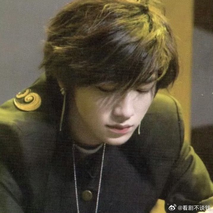 宋亚轩海胆头   伟大的少花宋亚轩一点都没变啊