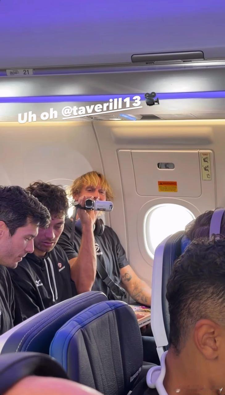 马修安德森老人家首周出发。2026世界男排联赛美国男排