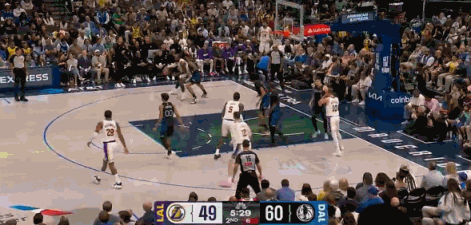 拉拉维亚，拉哥咱别急。 