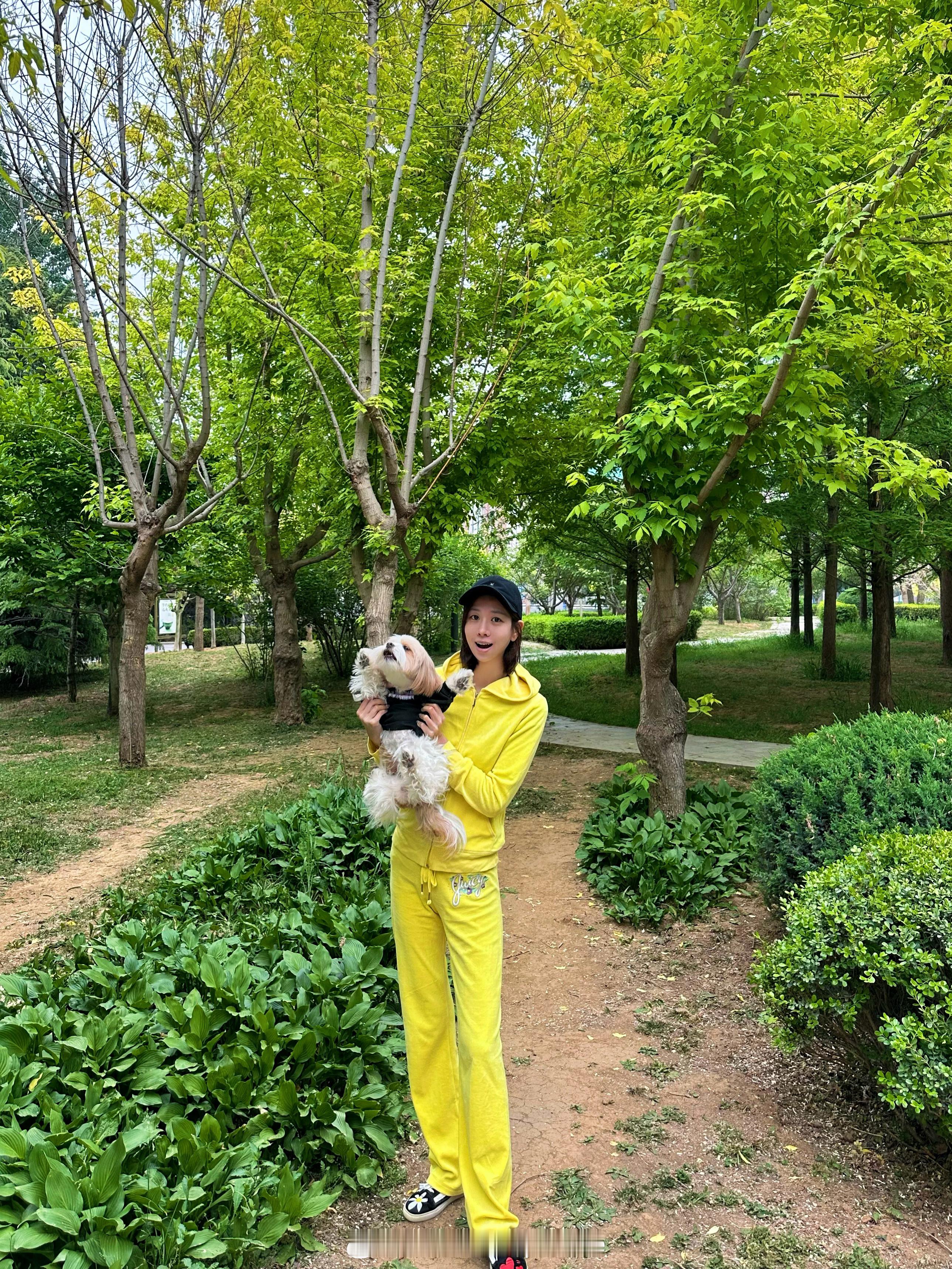 和四公主踏个青～🐶 大连·劳动公园