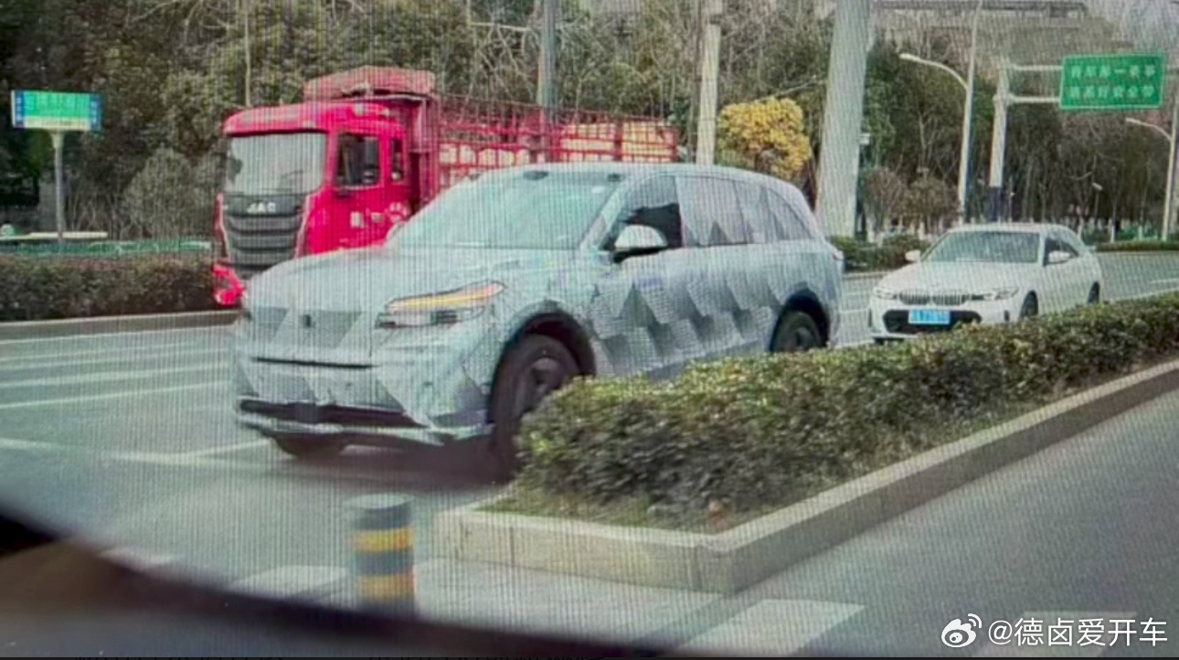 激光雷达版的乐道L80/L90已经在路测，这也是今年二季度蔚来公司要上的新品，大