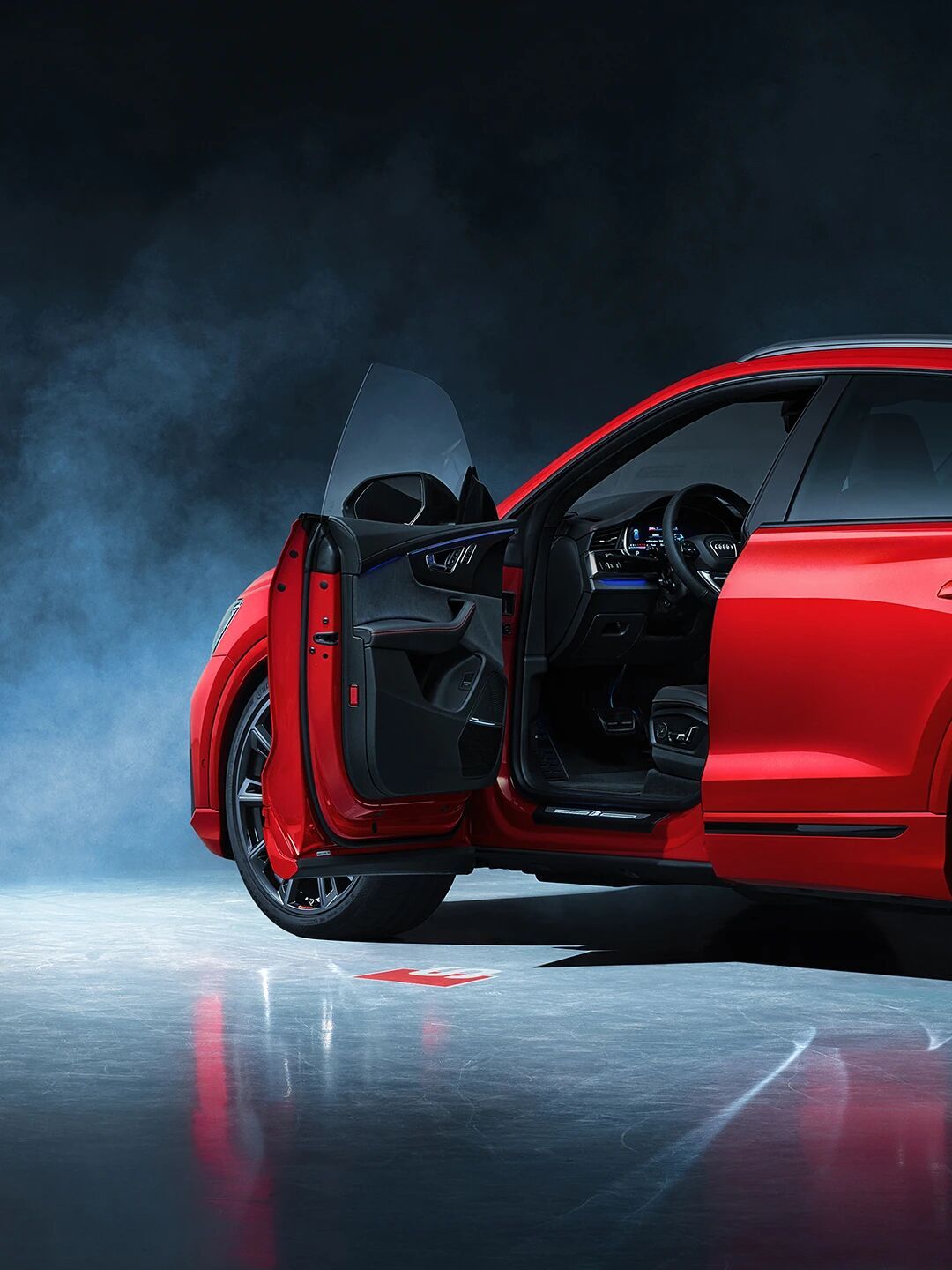 智驾数码团 迪子的SQ8上市了，溜背、无框车门、低趴姿态，V8 4.0T双涡轮，