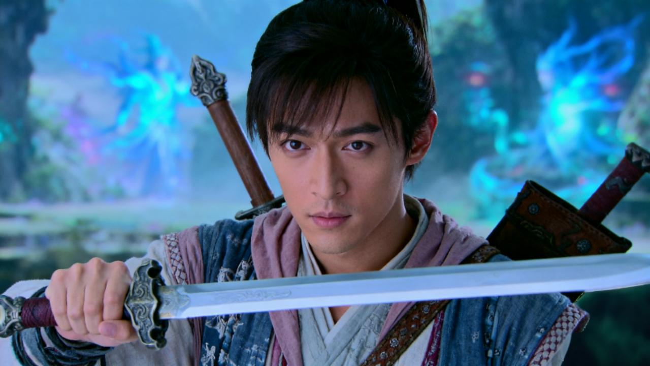 胡歌自曝被亲妈嫌古偶没营养！2025古偶遇冷，他早靠母亲教诲破局
 
谁能想到，