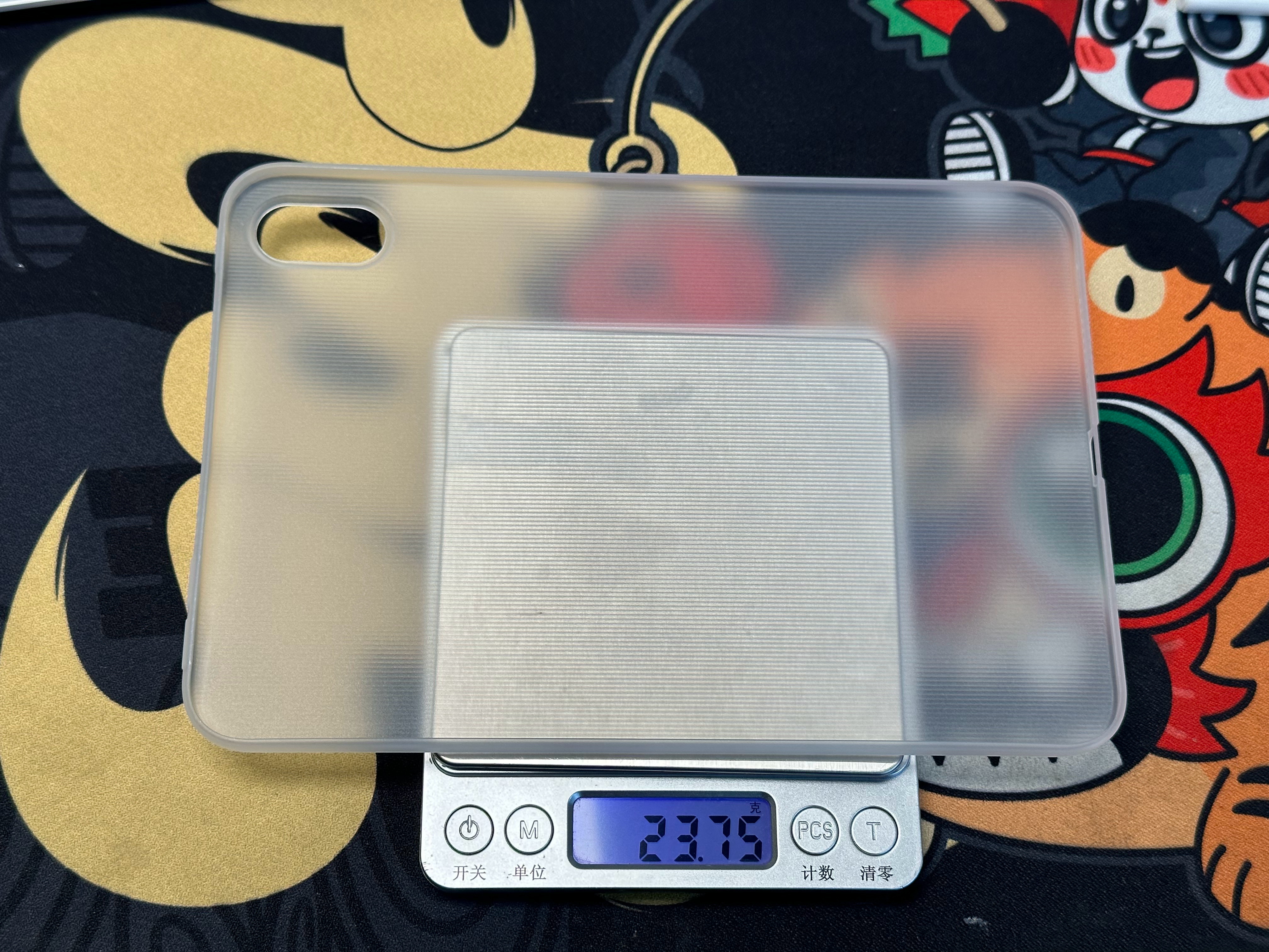 OPPO Pad mini 的超薄壳模具搞定了23克，好轻哇。下周应该可以上架 