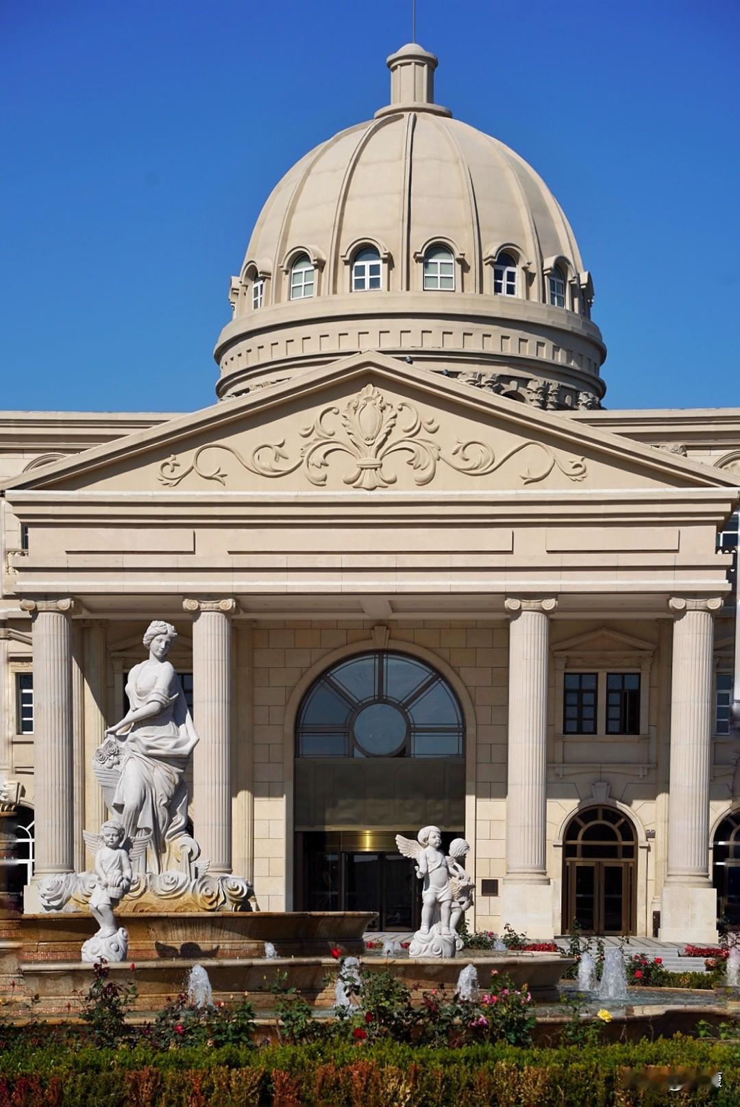 第一次来太仓，没想到距离上海这么近，从虹桥枢纽打车过来一个小时，也就是平时高架桥