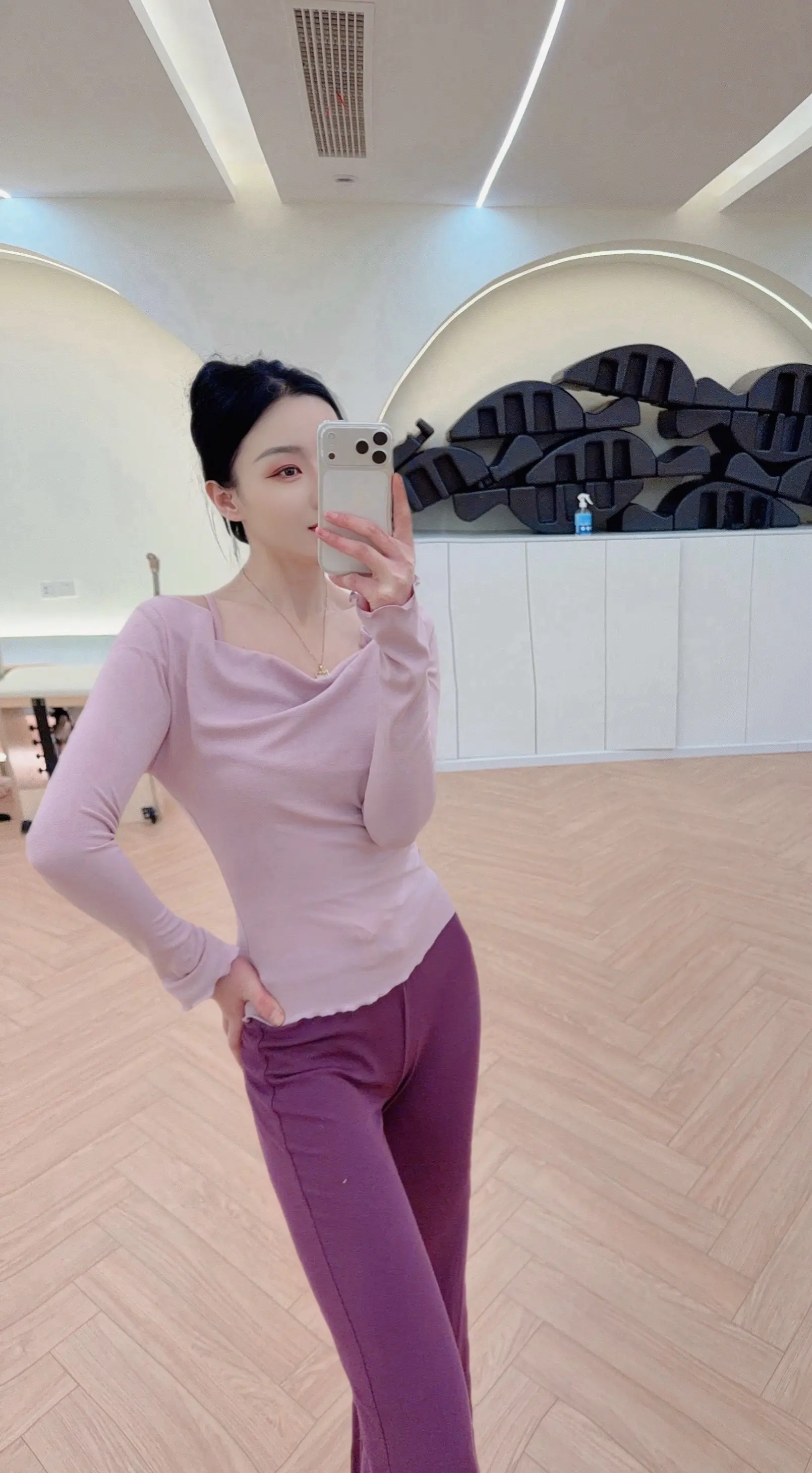 每个女生都值得更美，更健康，好运会以自律的方式向你靠近，趁年轻，让自己...