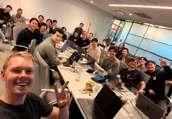 高出低进，马斯克团队有不少华人科学家，让不少人讨论人才的流失。 优秀的科学家去了