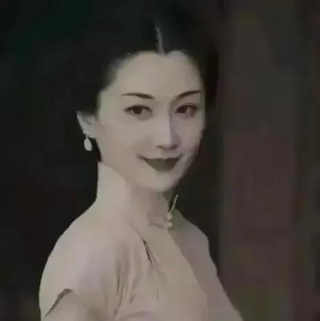 1948年，国民党团长楼将亮的夫人，在武汉医院被6人轮奸。可是，尽管是军官的夫人