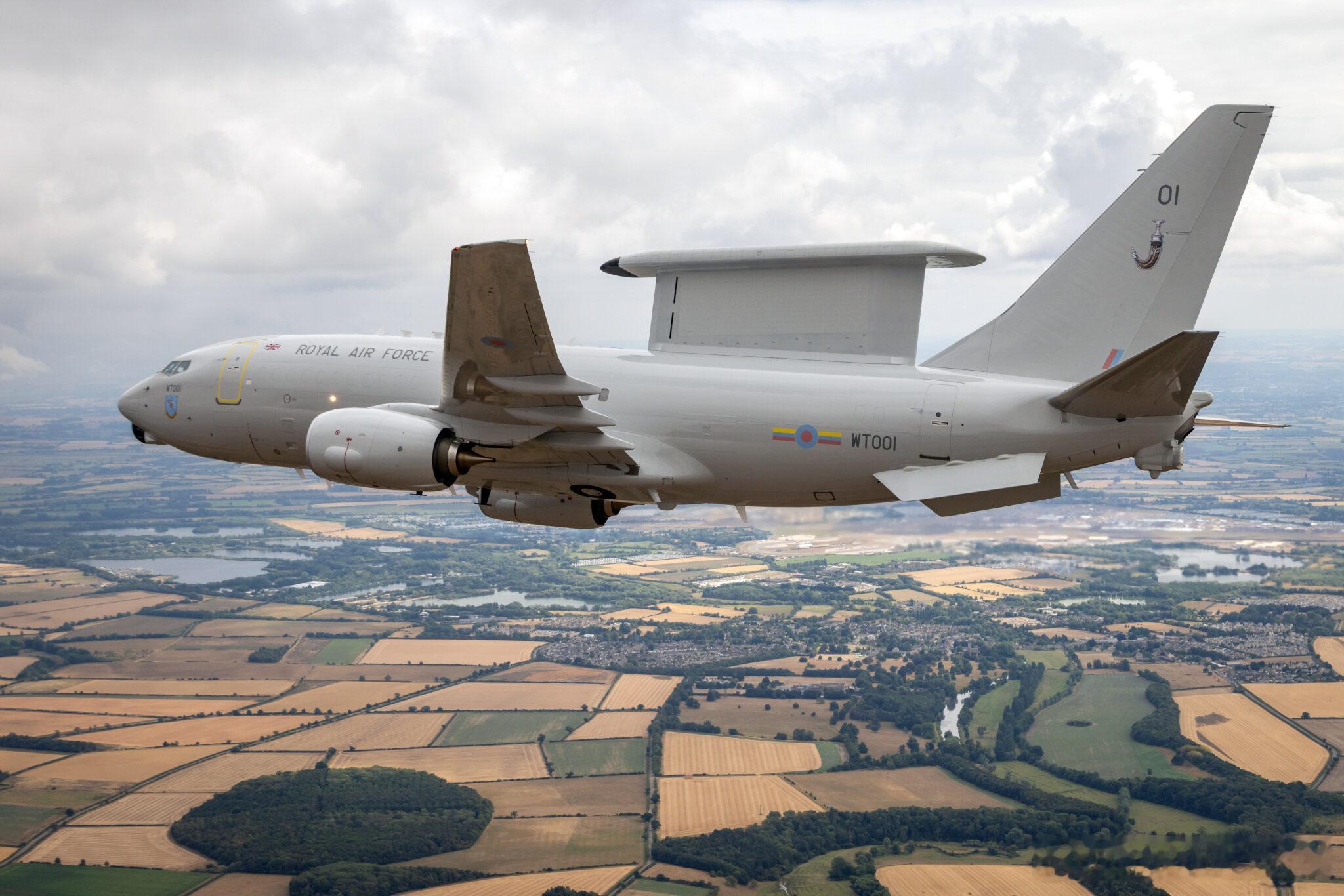 飞扬军事 英国全新的波音“楔尾”AEW1空中预警机试飞项目进度严重滞后，该机型2