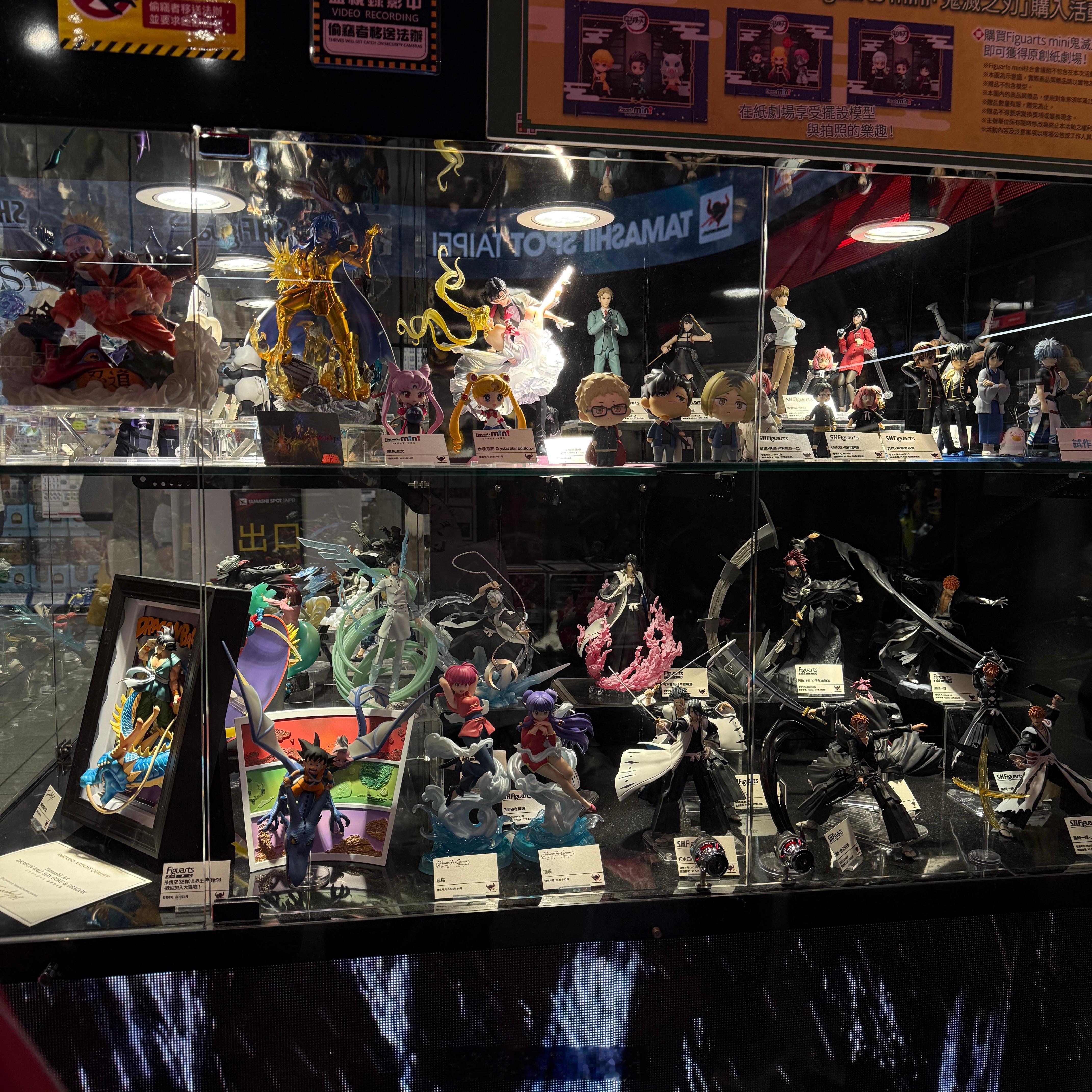 捡了条命回来差点19号跑去… 中国台湾·台北火車站(Taipei Main St