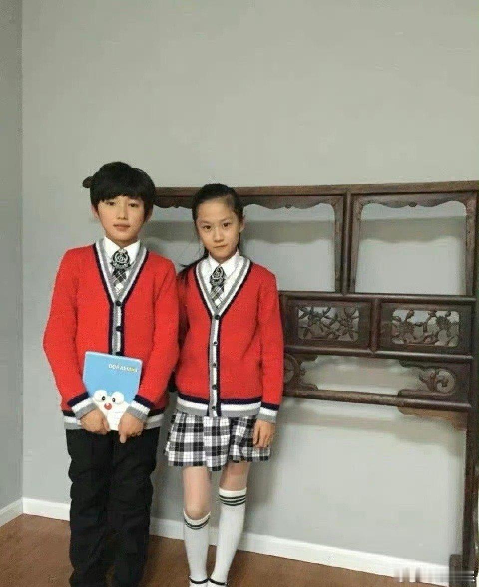 不愧是和宋亚轩同台唱过歌的人 谁还记得这个小女孩啊，没想到又再见到了！！《让我来