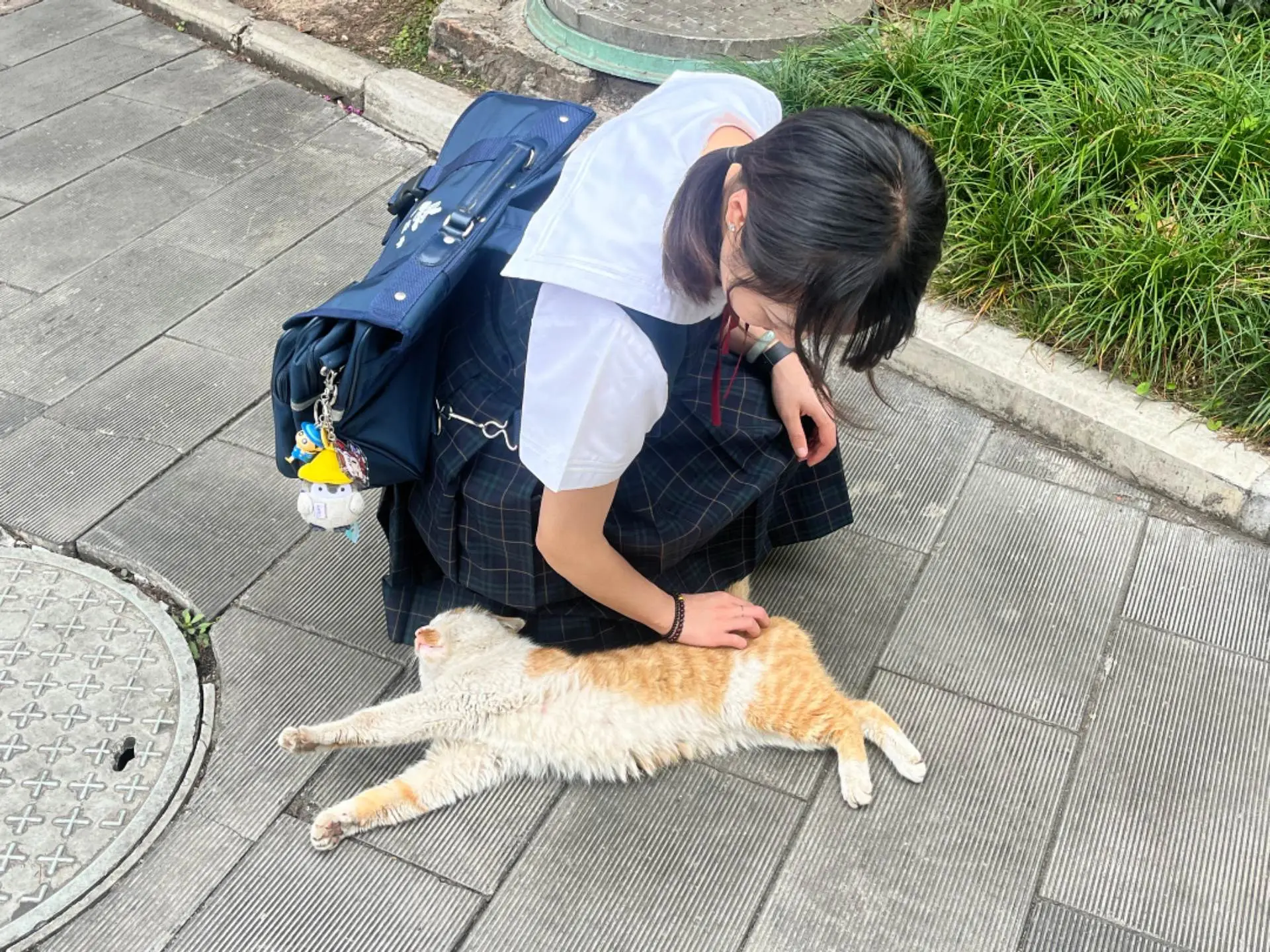 只是希望能用jk制服来弥补我青春里的遗憾