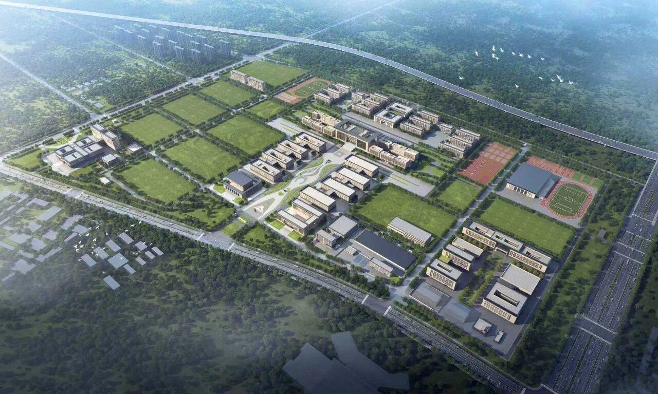 选址秦汉新城，空军军医大学新校区已实现竣工，早前披露节点称计划今年春季学期搬迁。