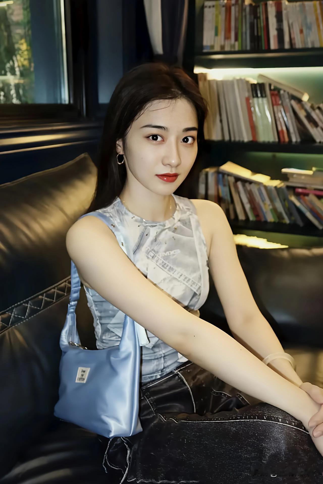 品性是一个人的内在，名誉是一个人的外貌。

——莎士比亚分享人生哲学＃ 很喜欢泰