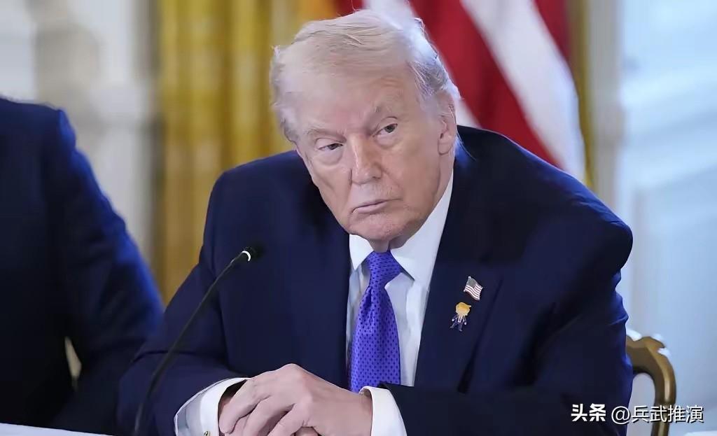 美国6名重要官员被炸身亡！这或是特朗普誓言复仇的真正原因

央视新闻已经确认，伊