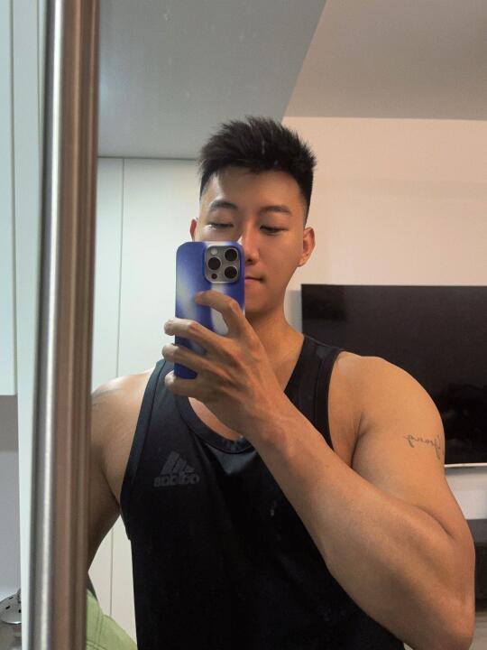 Baby我们的感情好像跳楼机