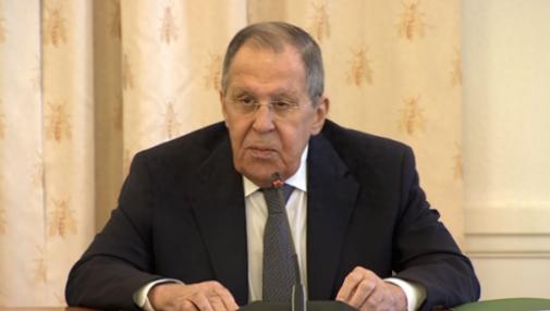 俄罗斯已确定向伊朗提供无人机、防空系统以及苏 - 35 战斗机，美国对此表示强烈