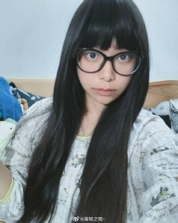 又买了一顶厚黑假刘海<br />啊<span class="url-i...