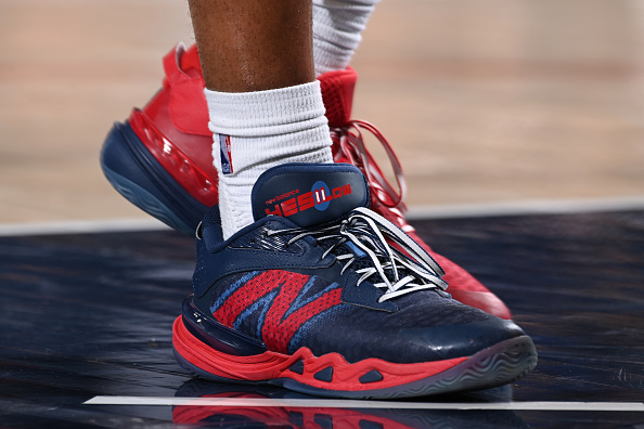 加兰今日25分10助攻2篮板，在快船生涯首次拿到20+10，连续5场20+了Po