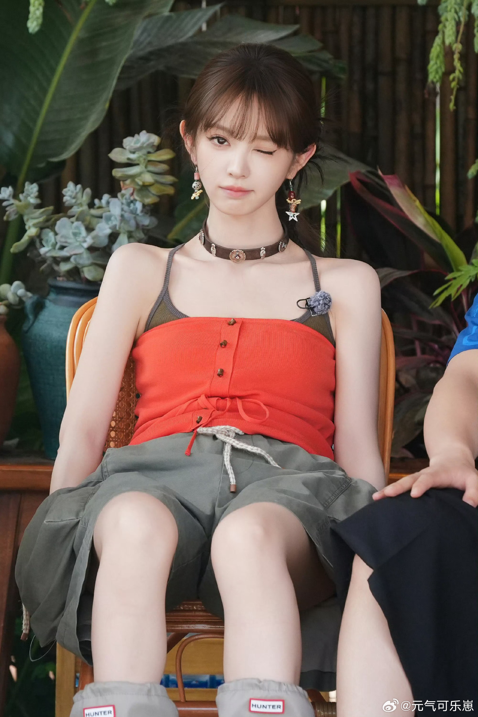 田曦薇新剧照好美啊！！我将辞职全职躁候这个新剧！！快点抬上来吧