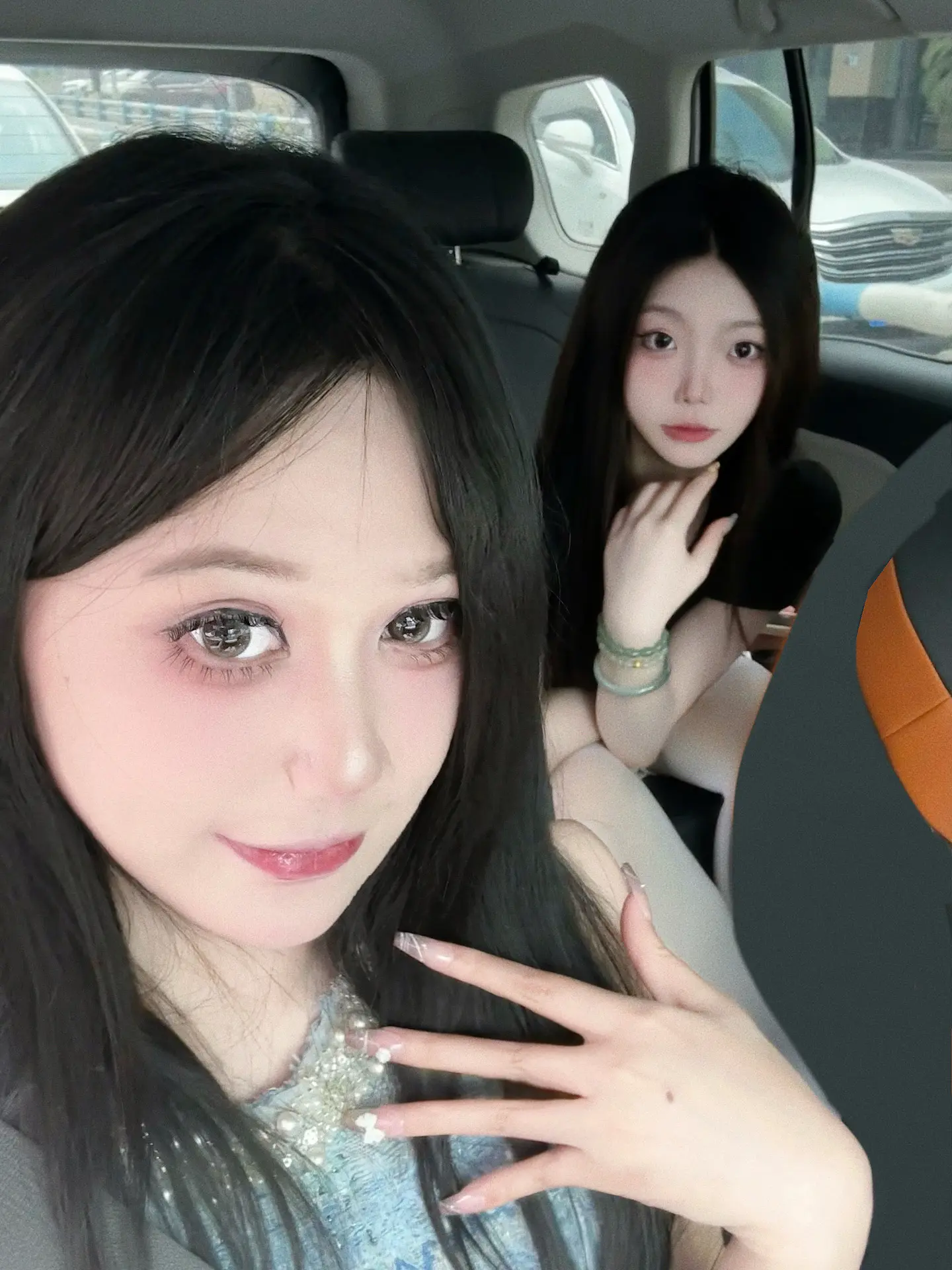 你的自私冷漠让我大开眼界 无论你幸福与否我都 后悔认识你