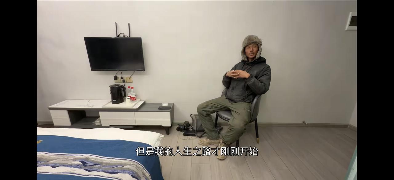 刘伟元！
骑行路上的孤勇者。
从一个骑行小白到今日的行业顶流。刘伟元用脚步用车辙