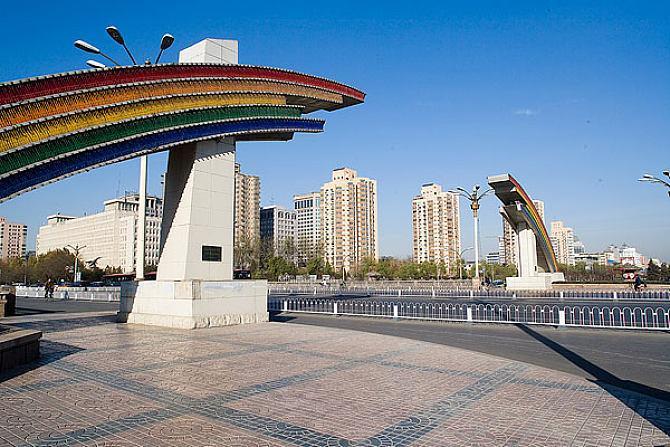 北京曾经有条路叫“中央大街”，是现在的那条路？

1939年，在小日本占领北京时