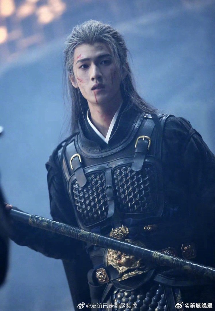 【分享95生将军造型大盘点】真正的“将军味”，或许不在战袍多华美，而在那身风骨：