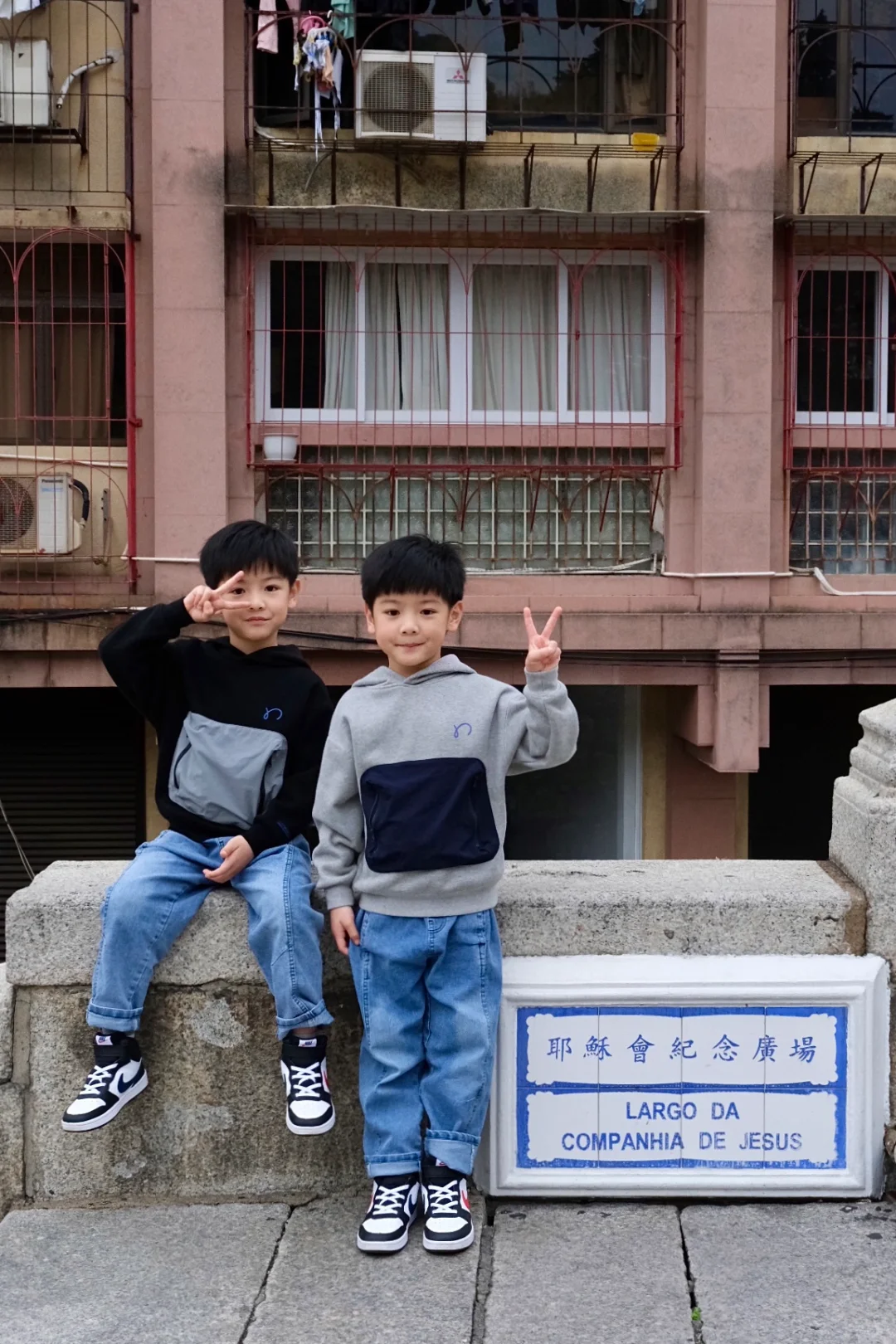 翻到一些有年份的照片📷