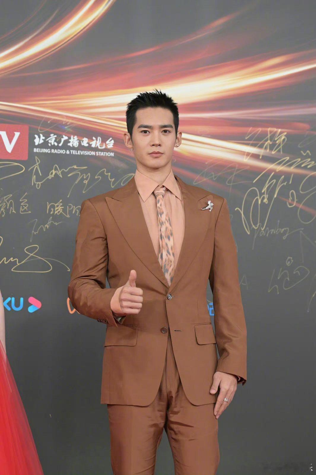 微博之夜男星红毯，谁赢了？ ​​​