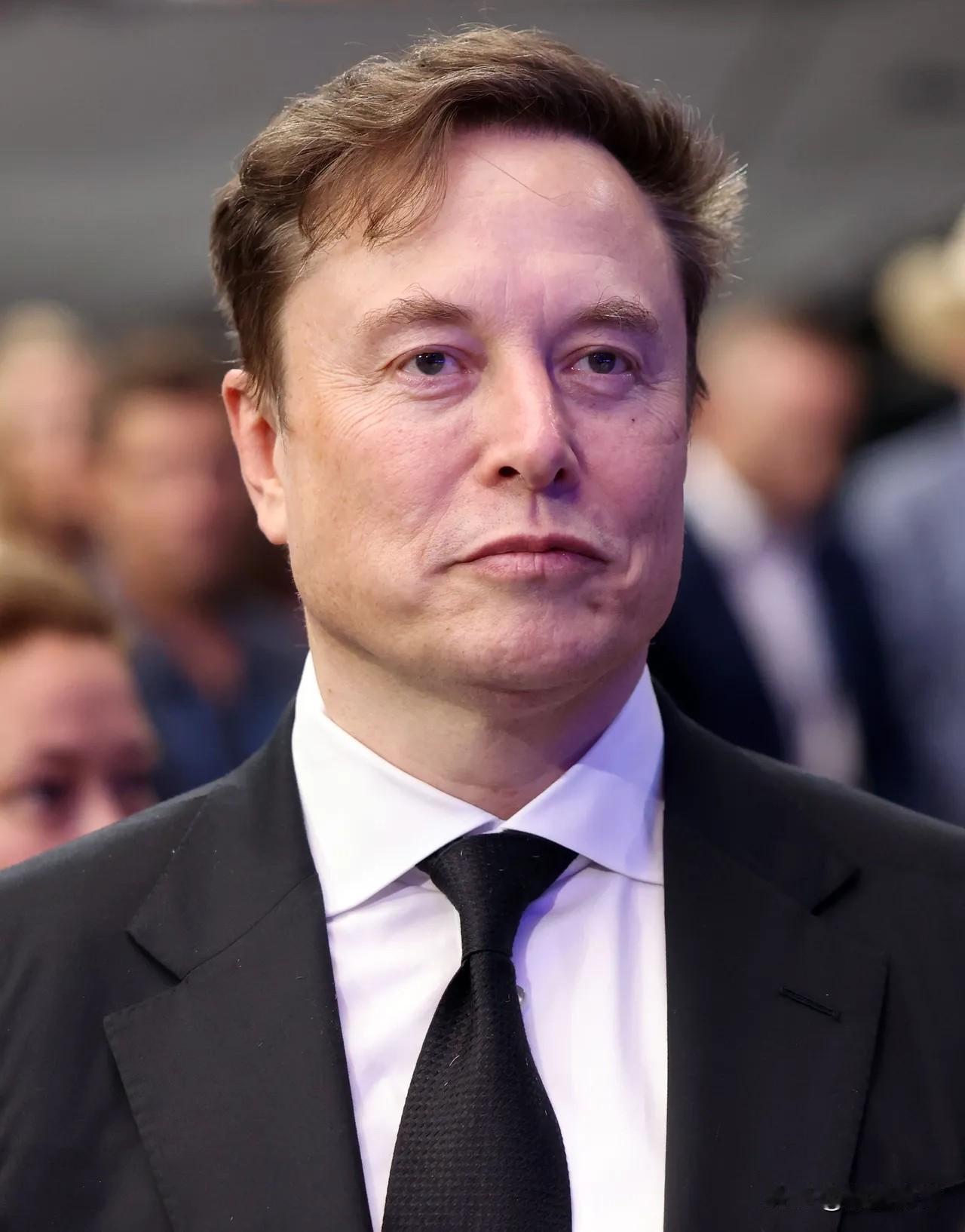 从邻居家网络到5000亿身家：马斯克的起家密码，藏着3个反常识真相
 
2026