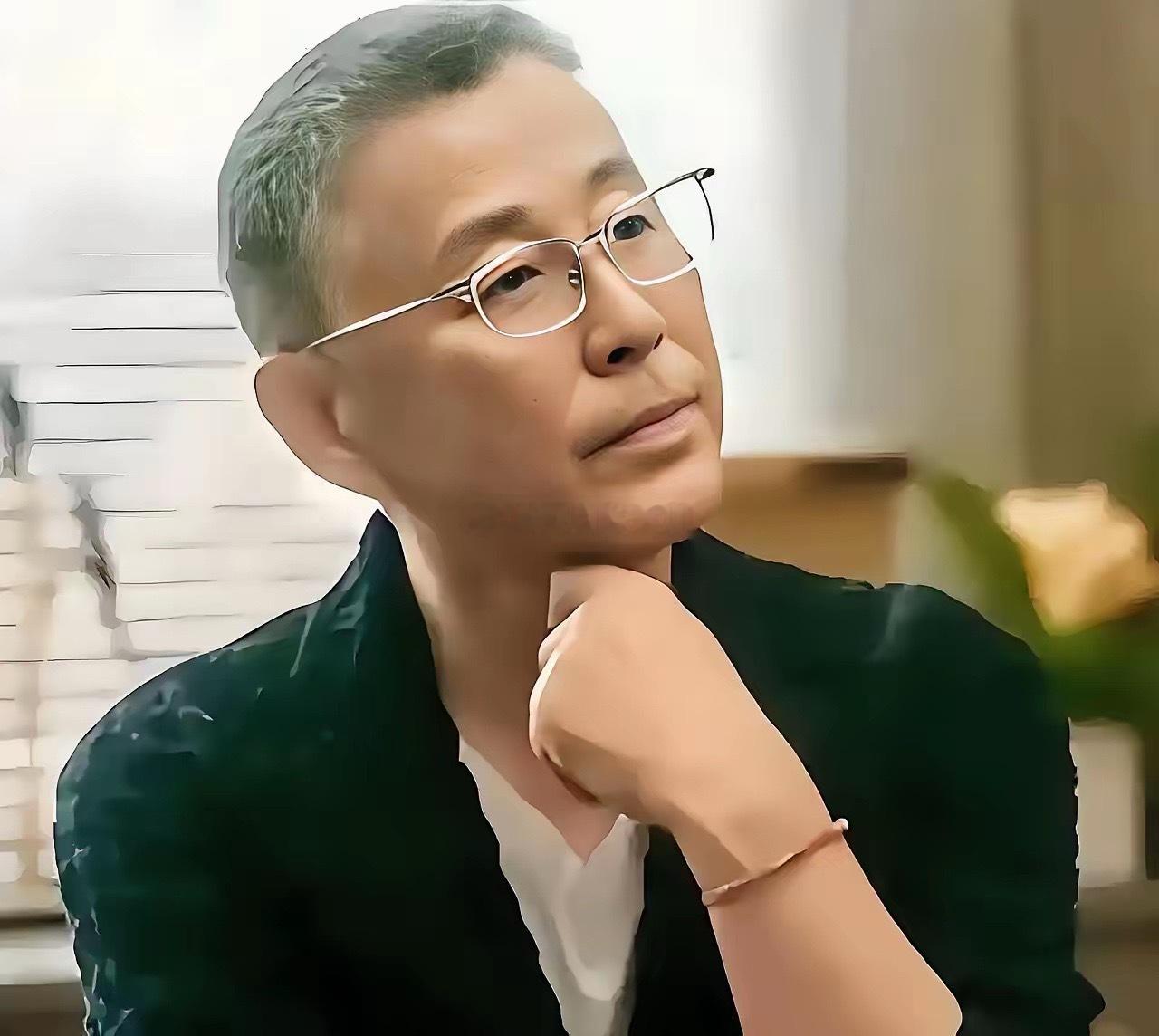 陈道明曾言：“如今的社会，养儿子就是给别人养的，儿子的人和钱都是儿媳的，儿子就是