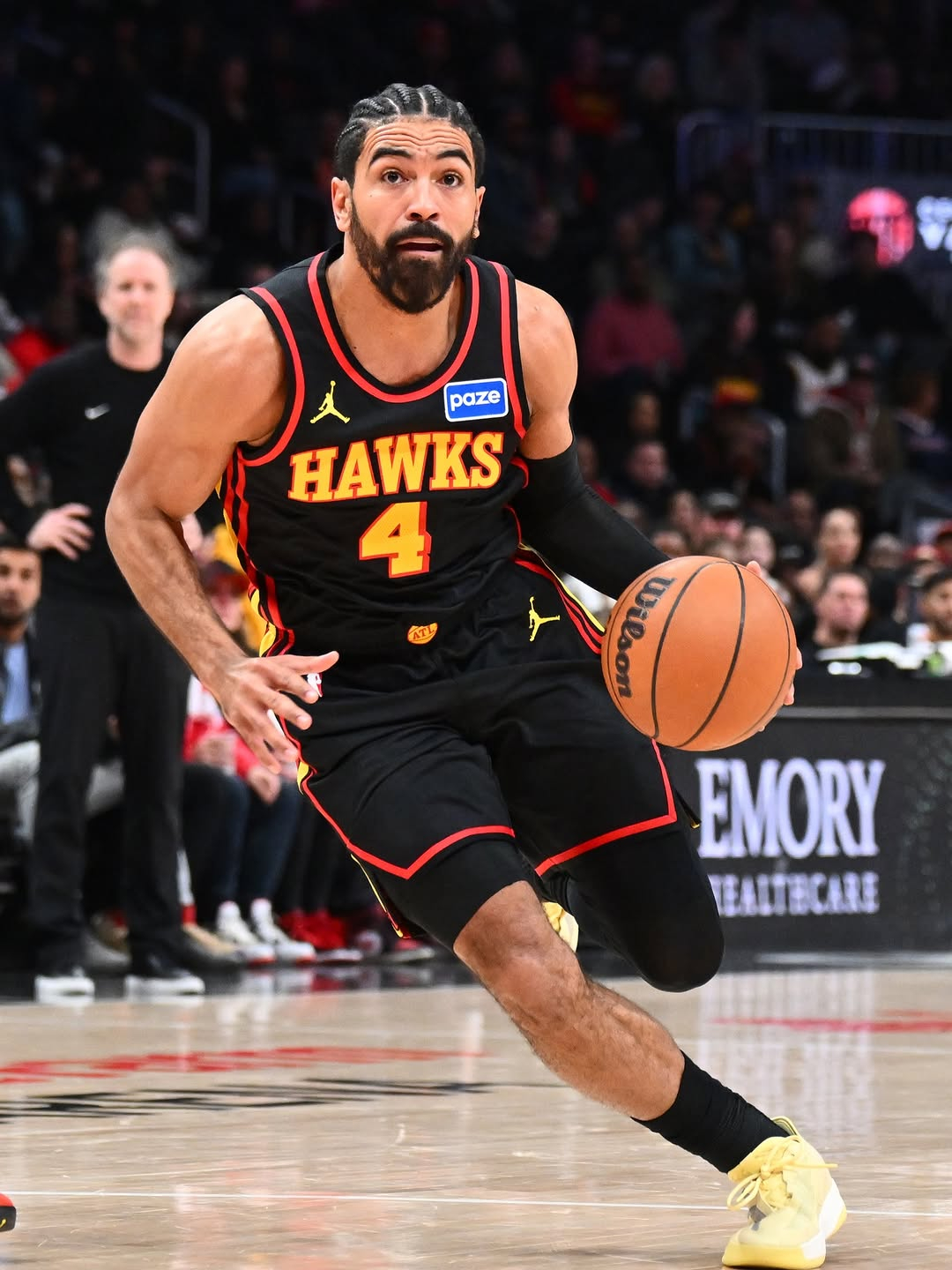 七连胜被终结，热火重返附加赛行列，目前东部第七。老鹰目前9连胜，距离热火只有1.