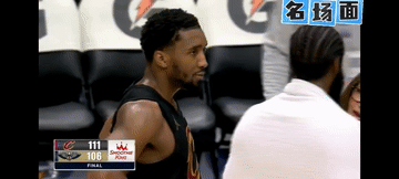 “也表扬表扬我呗！”[大笑]米切尔过来蹭哈登的热度[呲牙]，他主动参与记者与哈登