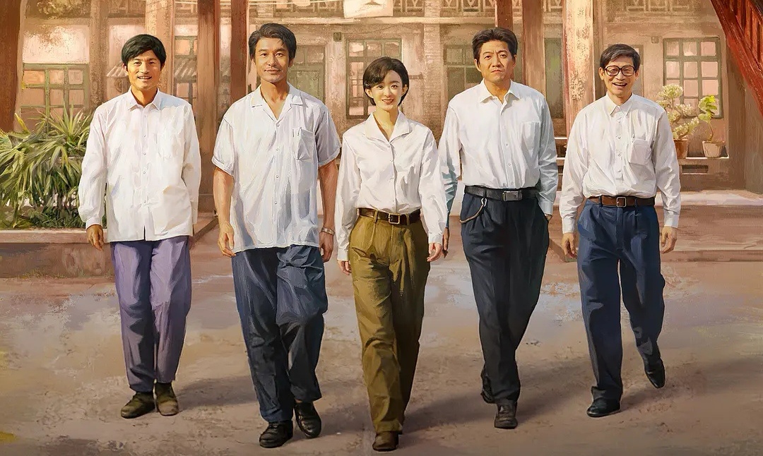 《小城大事》看完有一阵子了，播出时舆论太吵杂，没心情写，今天出差在路上，恰有时间