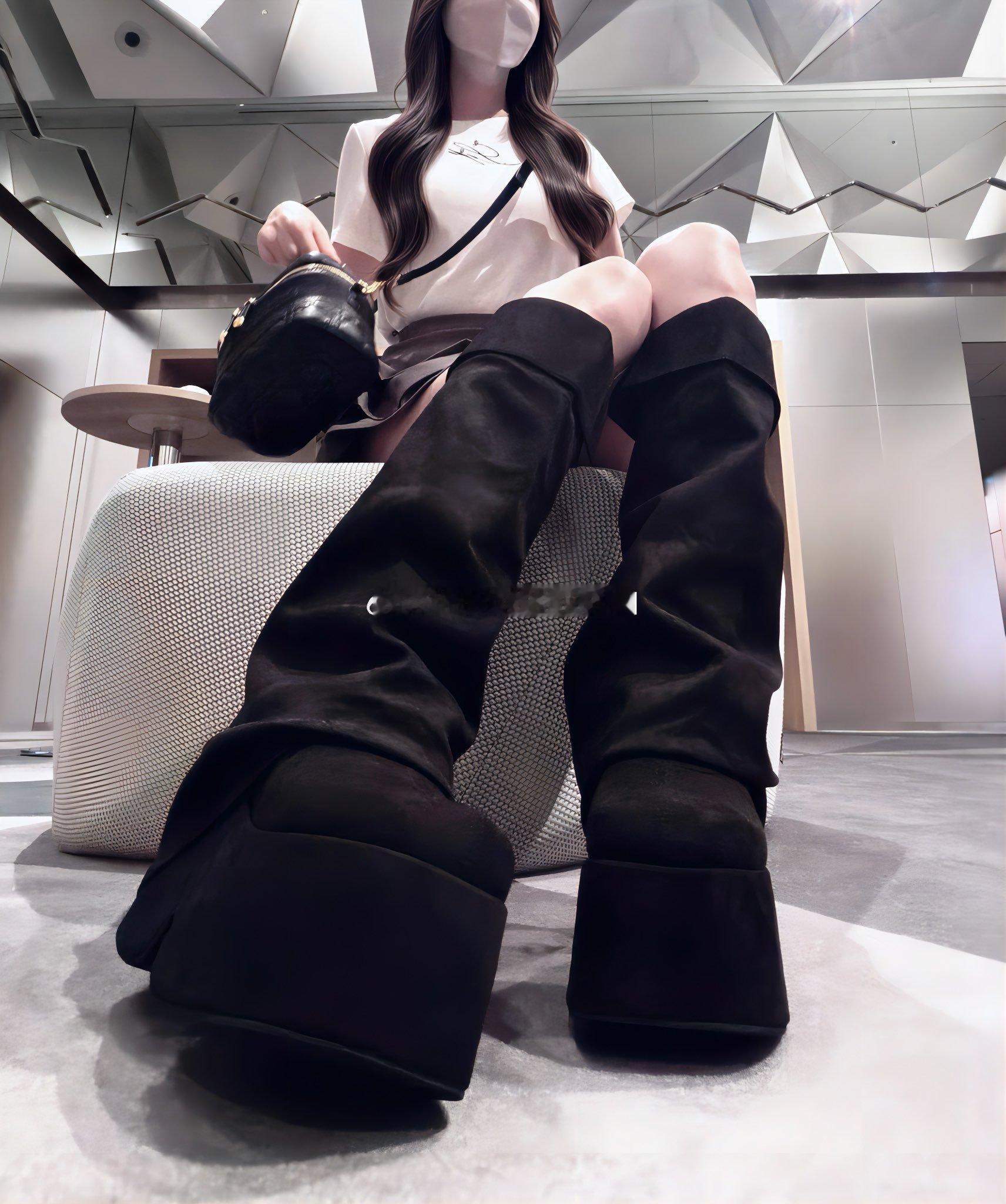 靴子 