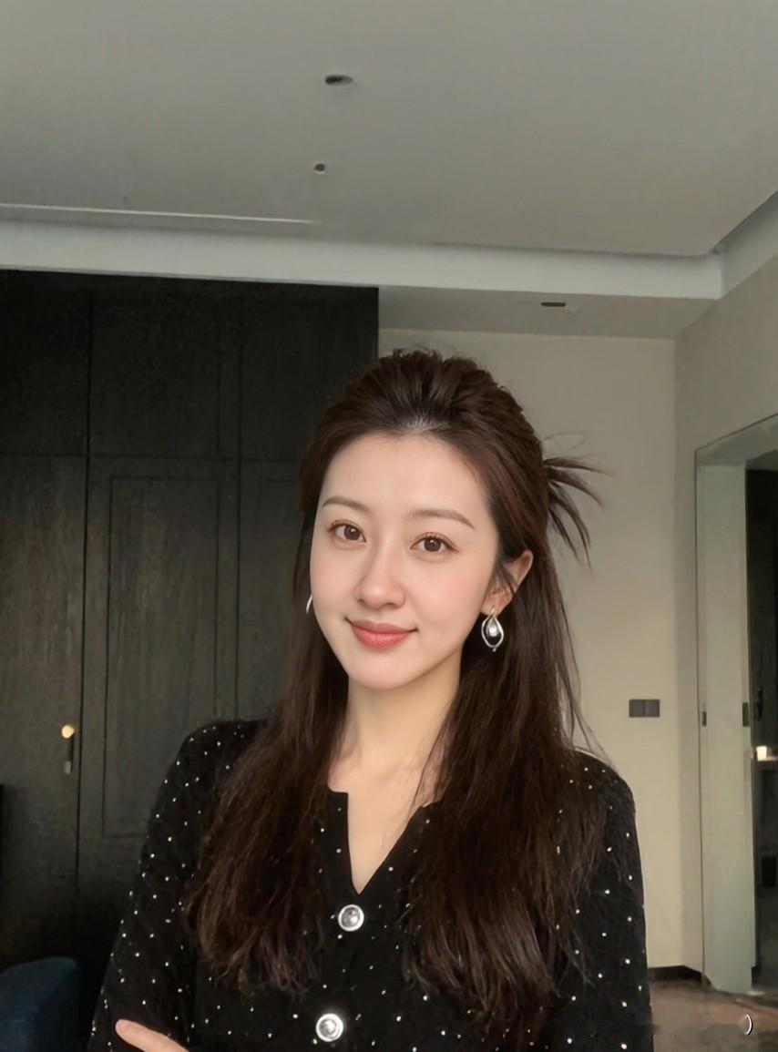 我们从小
就被教育要懂得付出，
要成全别人，
要温柔体贴，
顾全大局。
可慢慢地