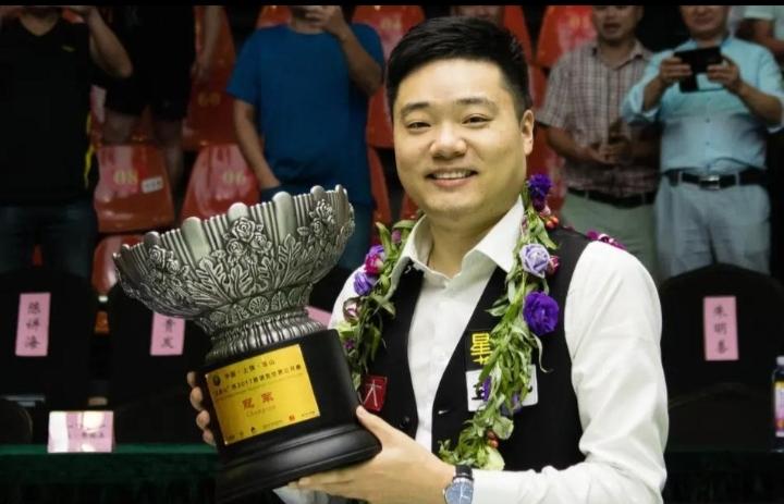 丁俊晖，中国台球的“教父”！
     中国斯诺克选手肖国栋说：“没有丁俊晖，就