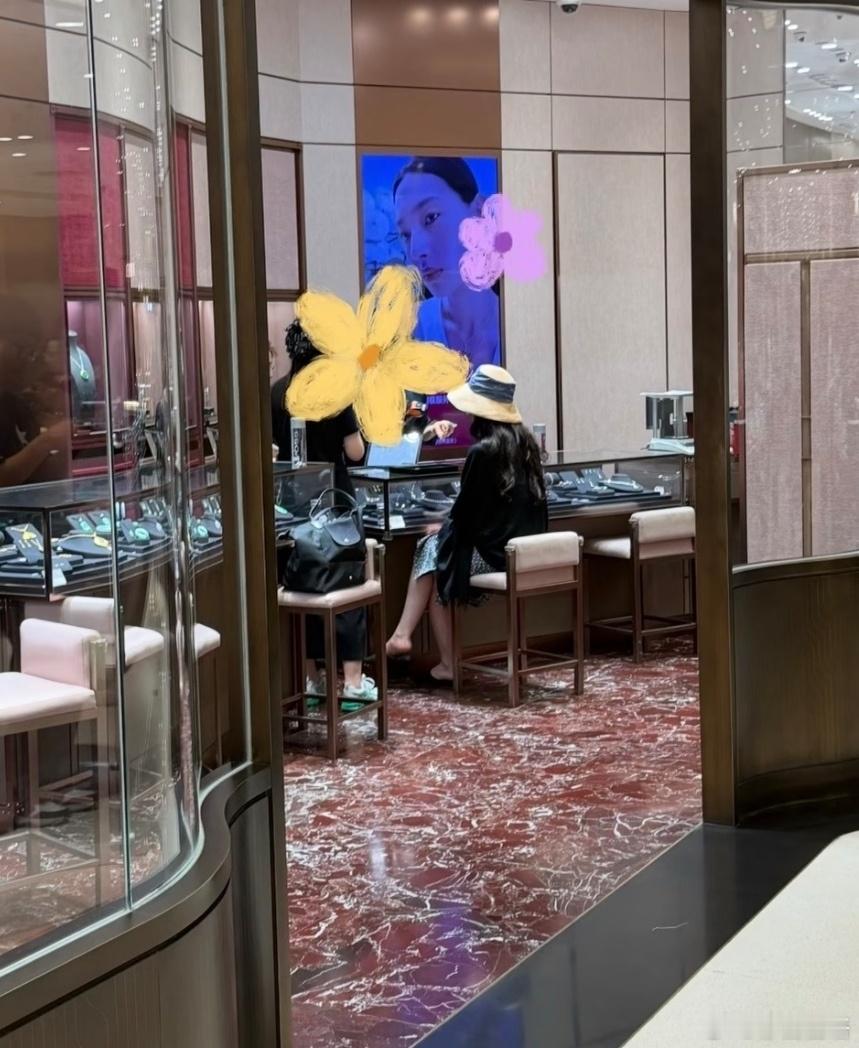 姐姐背影好美啊