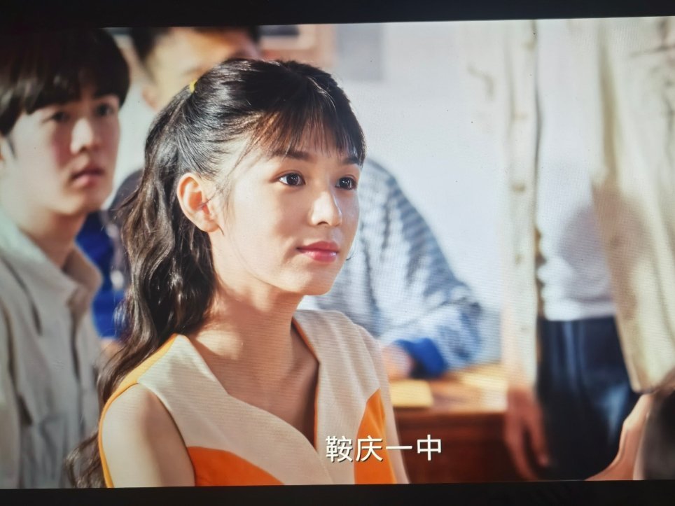 夏晓兰考上状元这个画面总让我想起之前看的一个真千金被认回后去高考的短剧，和安娜里