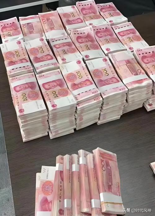 钱叫人民币，钱也叫钞票。
我的愿望很简单：
2026，人民币多多益善，
钞票自由