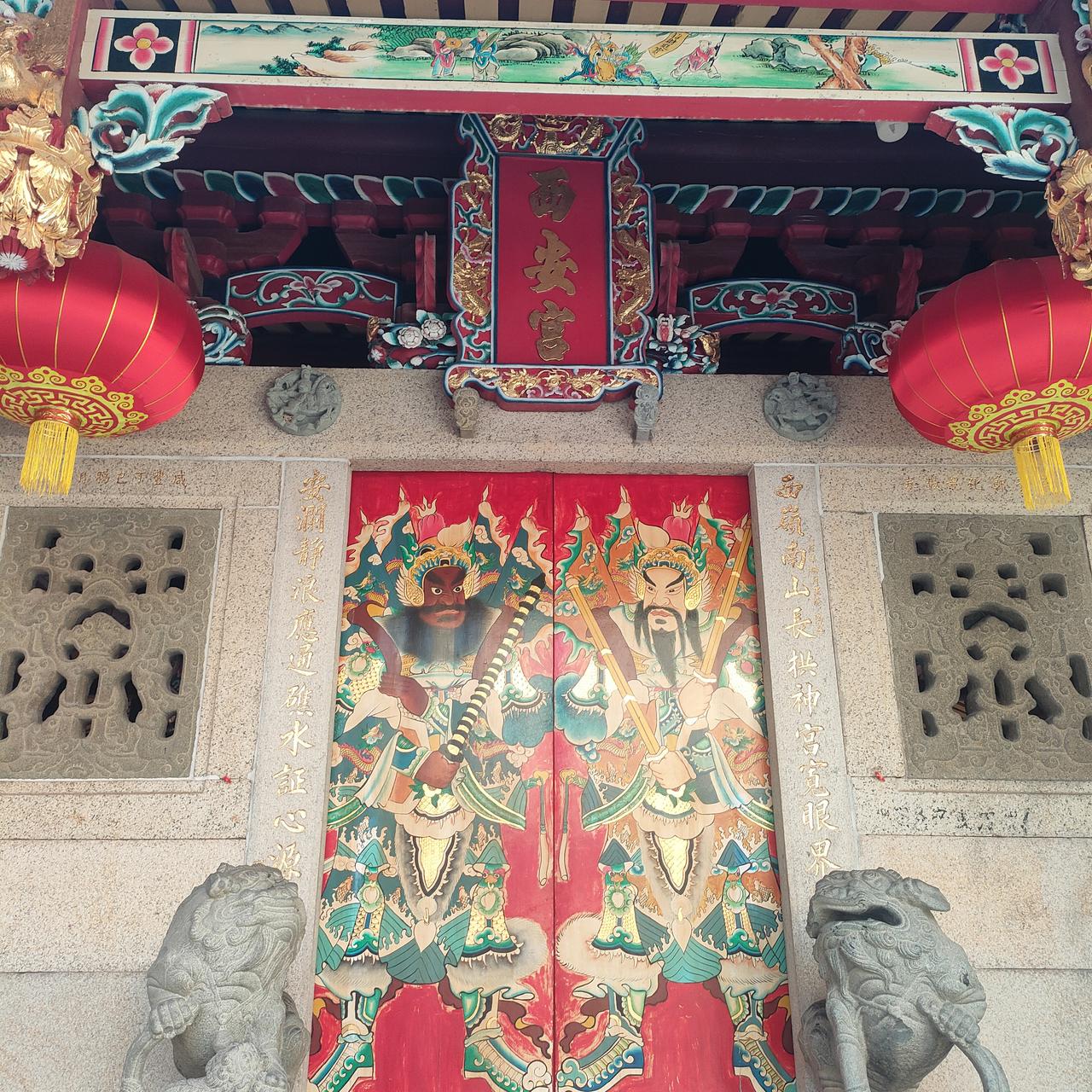 厦门城是明洪武27年由江夏侯周德兴主持建造的，其实早在洪武20年厦门更早的一座古